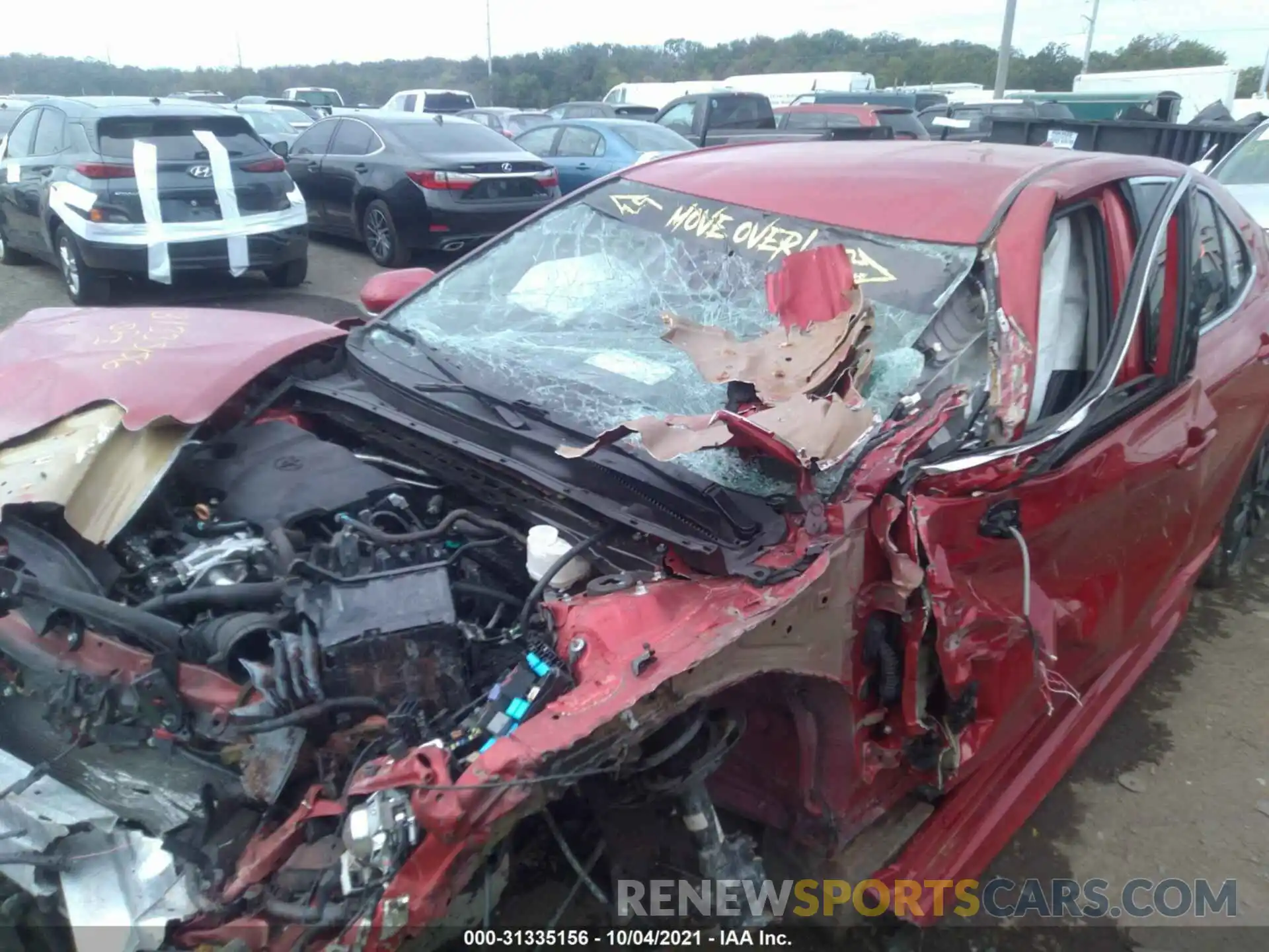 6 Photograph of a damaged car 4T1B61HK5KU185138 TOYOTA CAMRY 2019