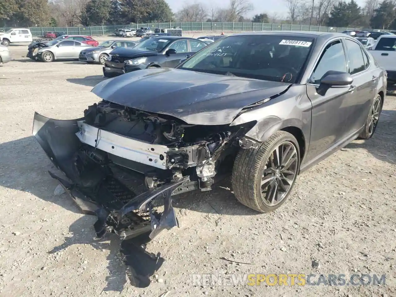 2 Photograph of a damaged car 4T1B61HK5KU195216 TOYOTA CAMRY 2019