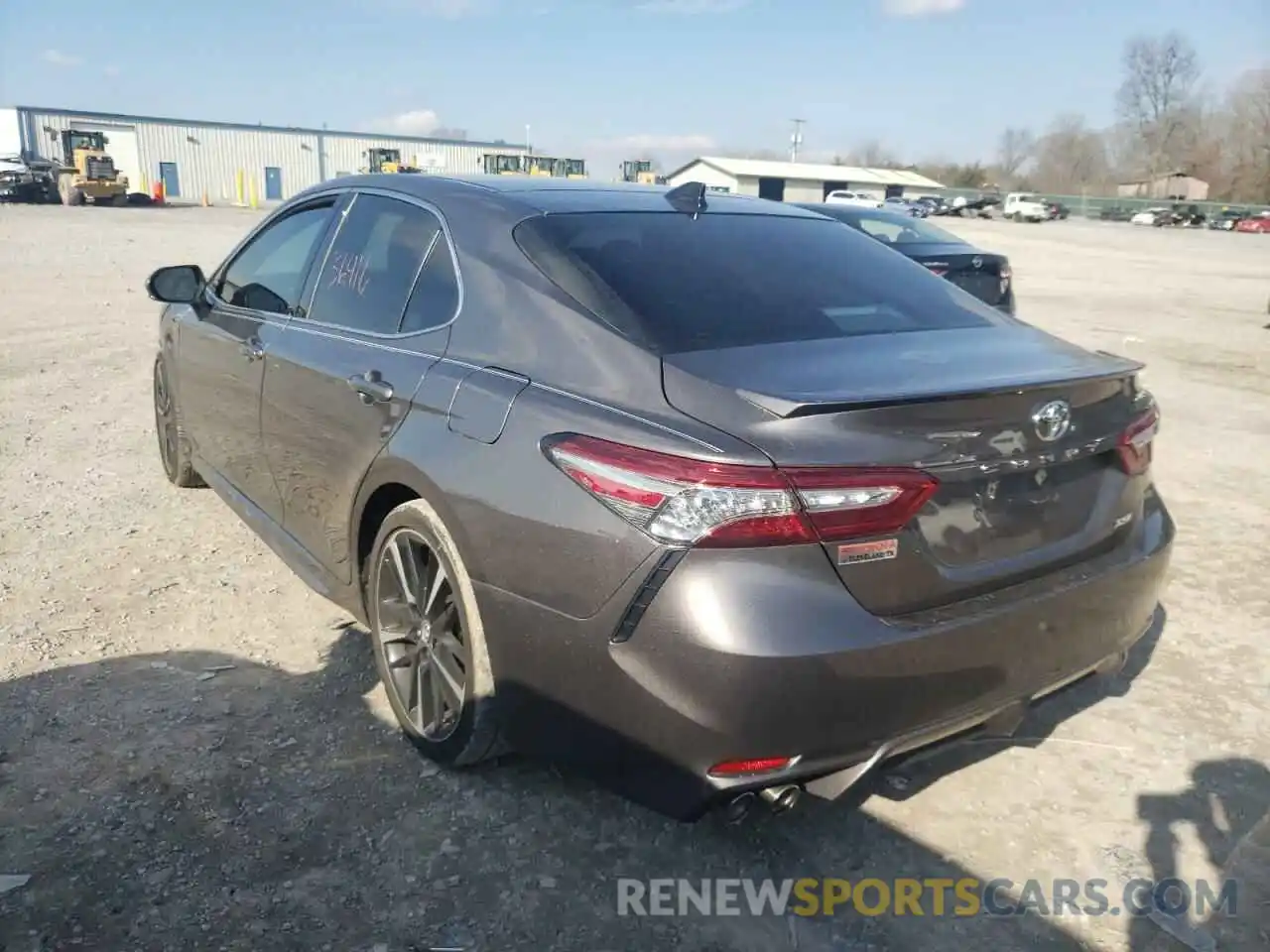 3 Photograph of a damaged car 4T1B61HK5KU195216 TOYOTA CAMRY 2019