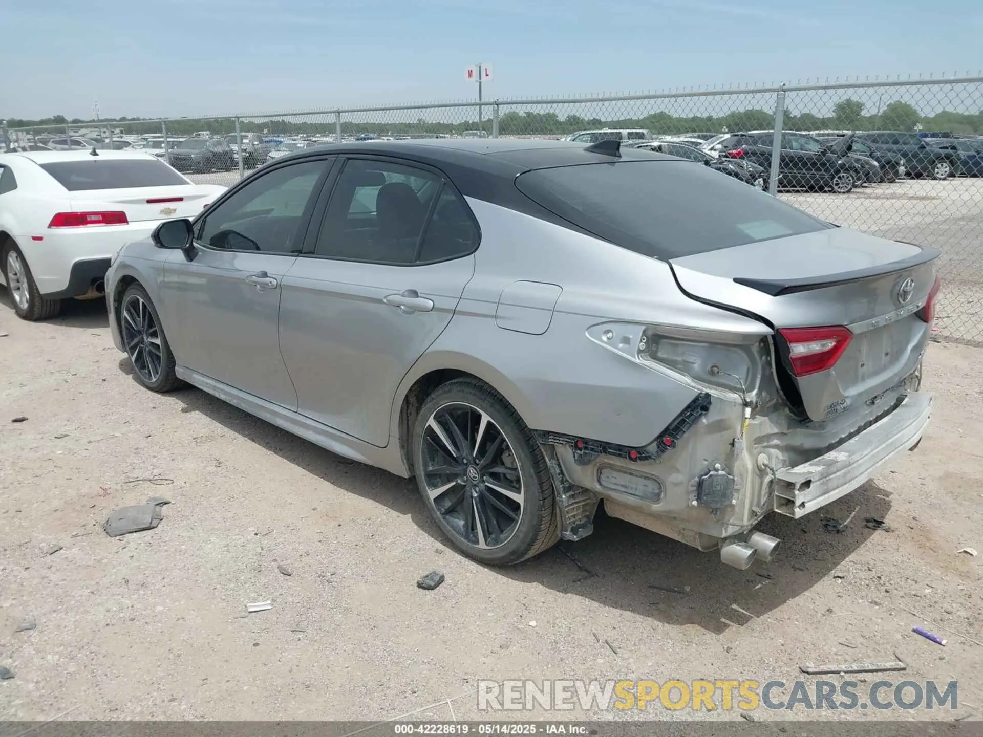 3 Photograph of a damaged car 4T1B61HK5KU199024 TOYOTA CAMRY 2019