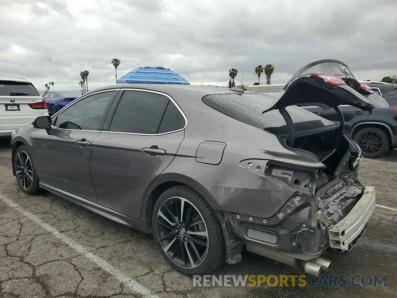 2 Photograph of a damaged car 4T1B61HK5KU220194 TOYOTA CAMRY 2019
