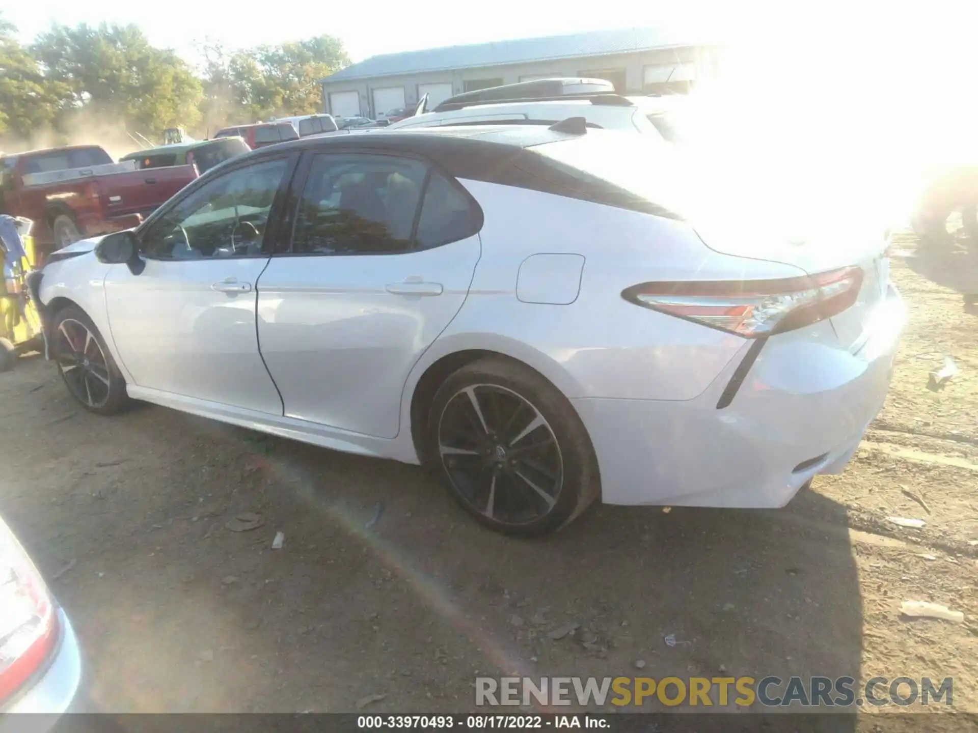 3 Photograph of a damaged car 4T1B61HK5KU230031 TOYOTA CAMRY 2019