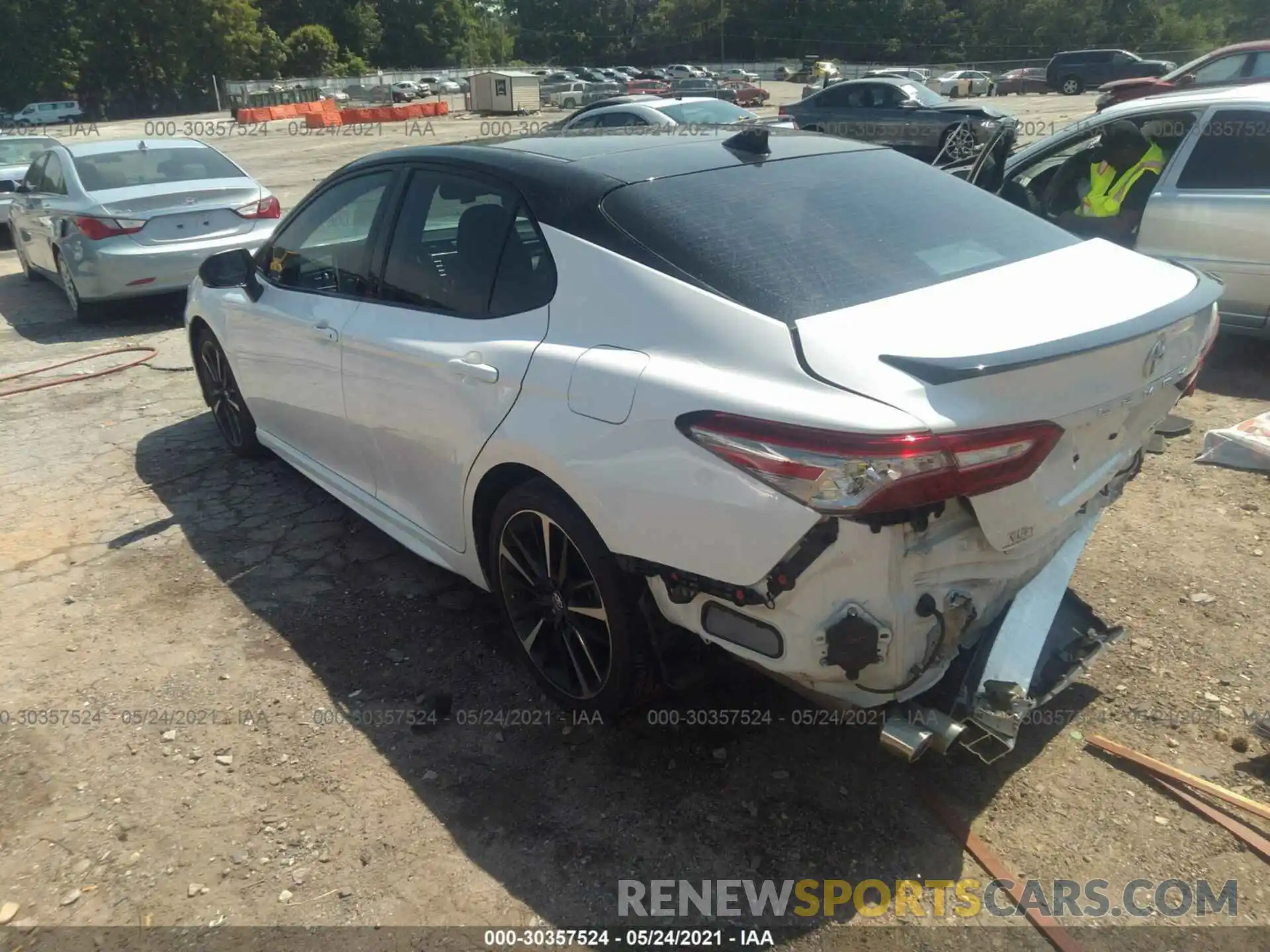 3 Photograph of a damaged car 4T1B61HK5KU241370 TOYOTA CAMRY 2019