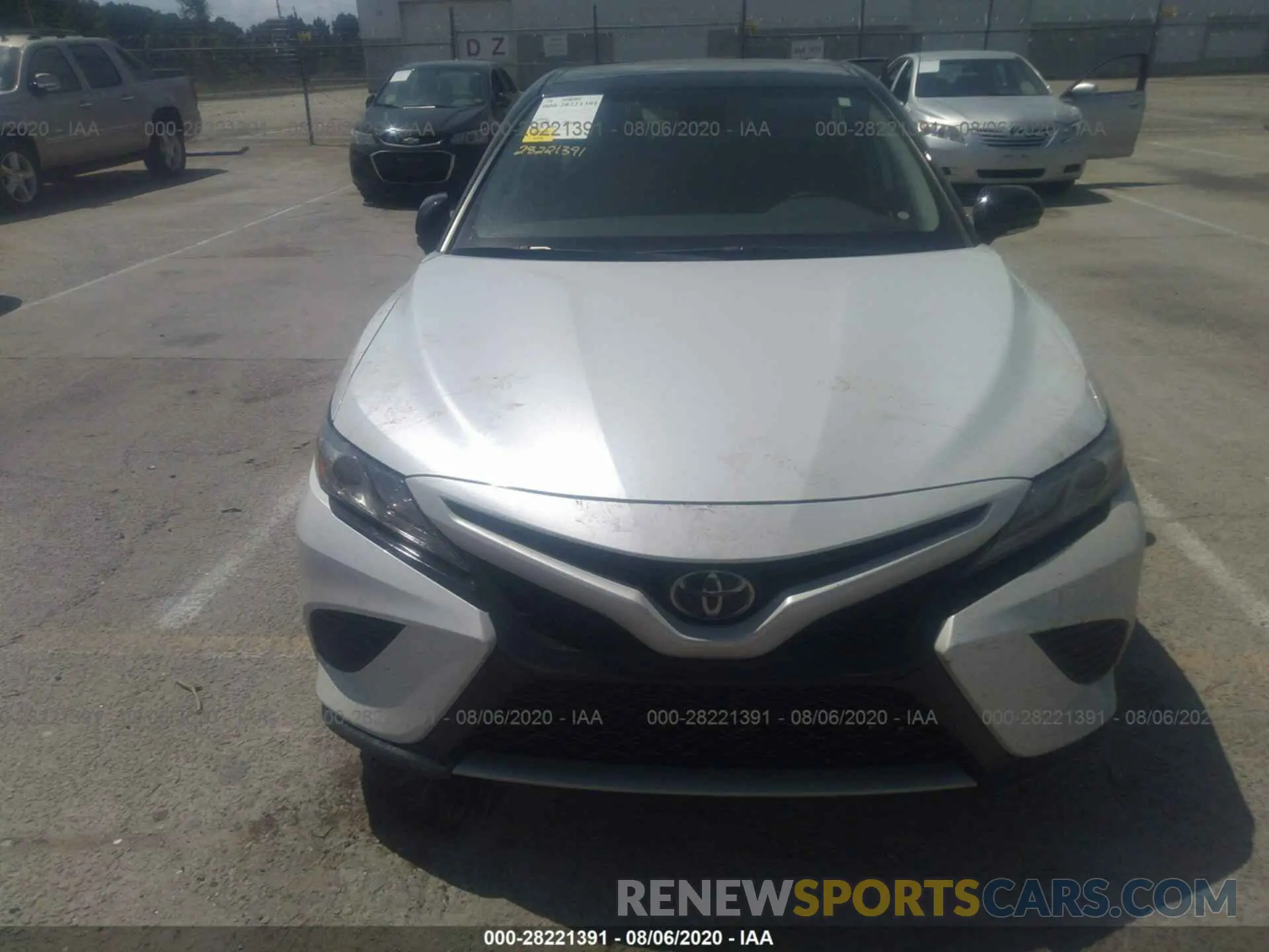 6 Photograph of a damaged car 4T1B61HK5KU242499 TOYOTA CAMRY 2019