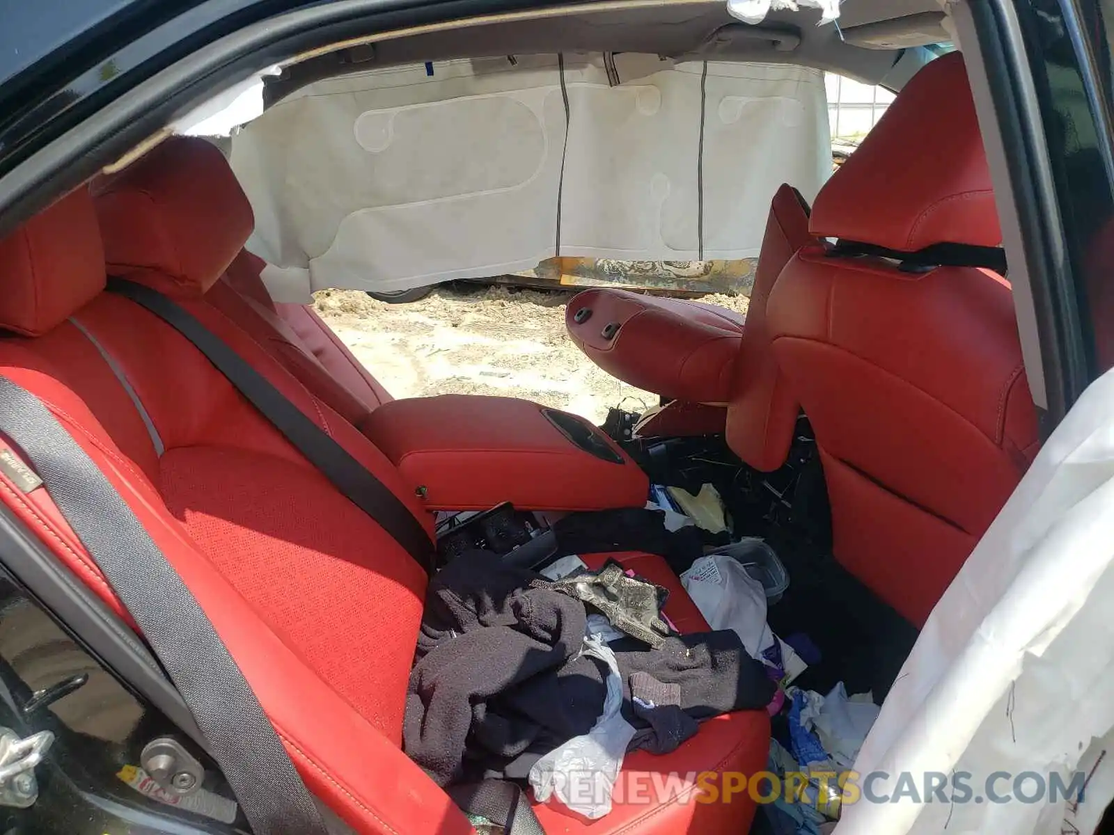 6 Photograph of a damaged car 4T1B61HK5KU244124 TOYOTA CAMRY 2019