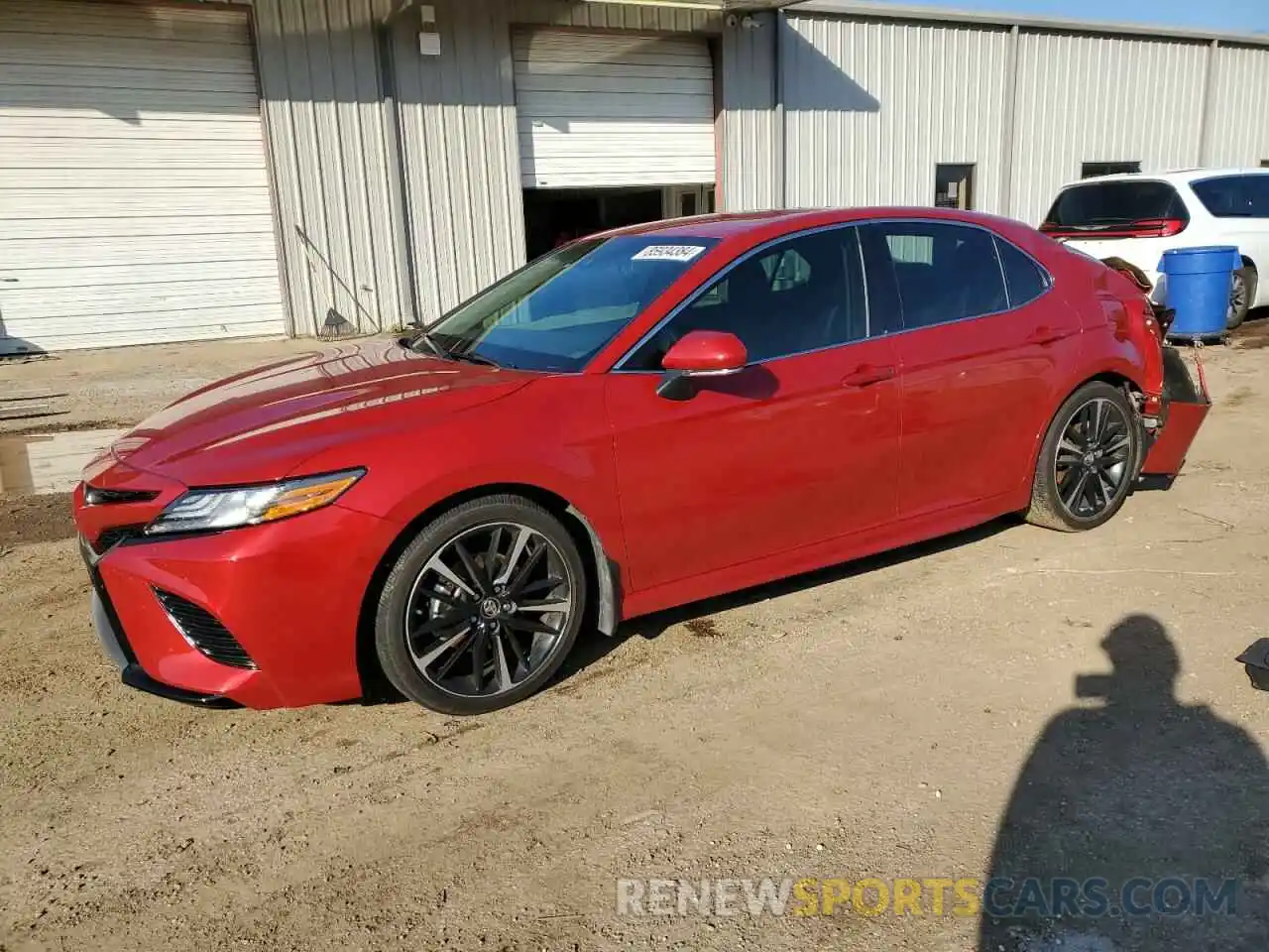 1 Photograph of a damaged car 4T1B61HK5KU257505 TOYOTA CAMRY 2019