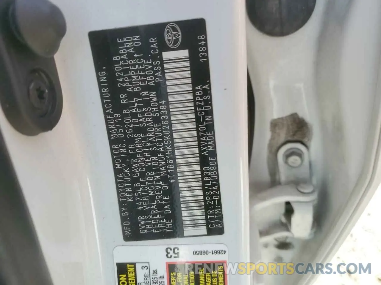 13 Photograph of a damaged car 4T1B61HK5KU263384 TOYOTA CAMRY 2019