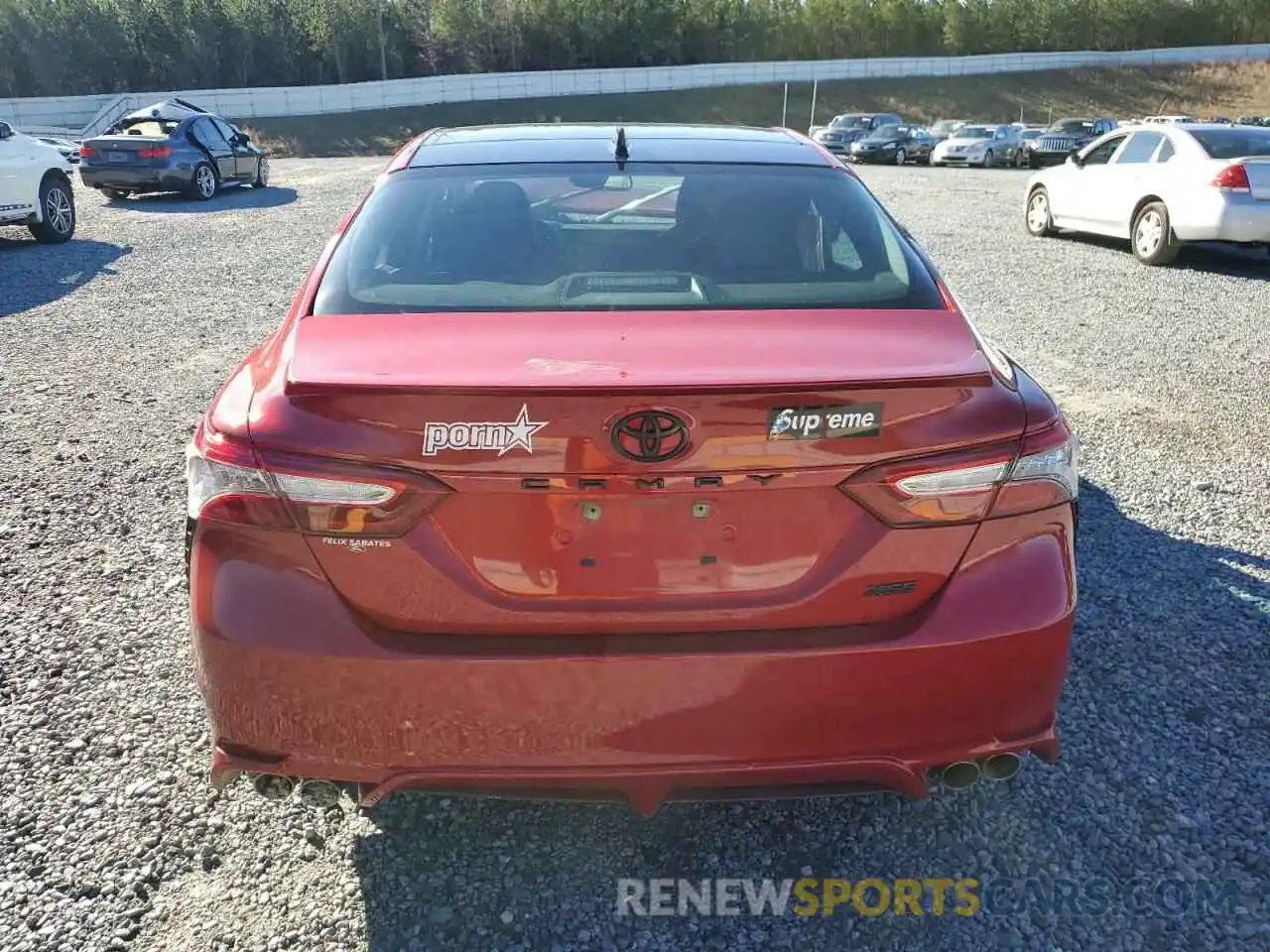 6 Photograph of a damaged car 4T1B61HK5KU269895 TOYOTA CAMRY 2019