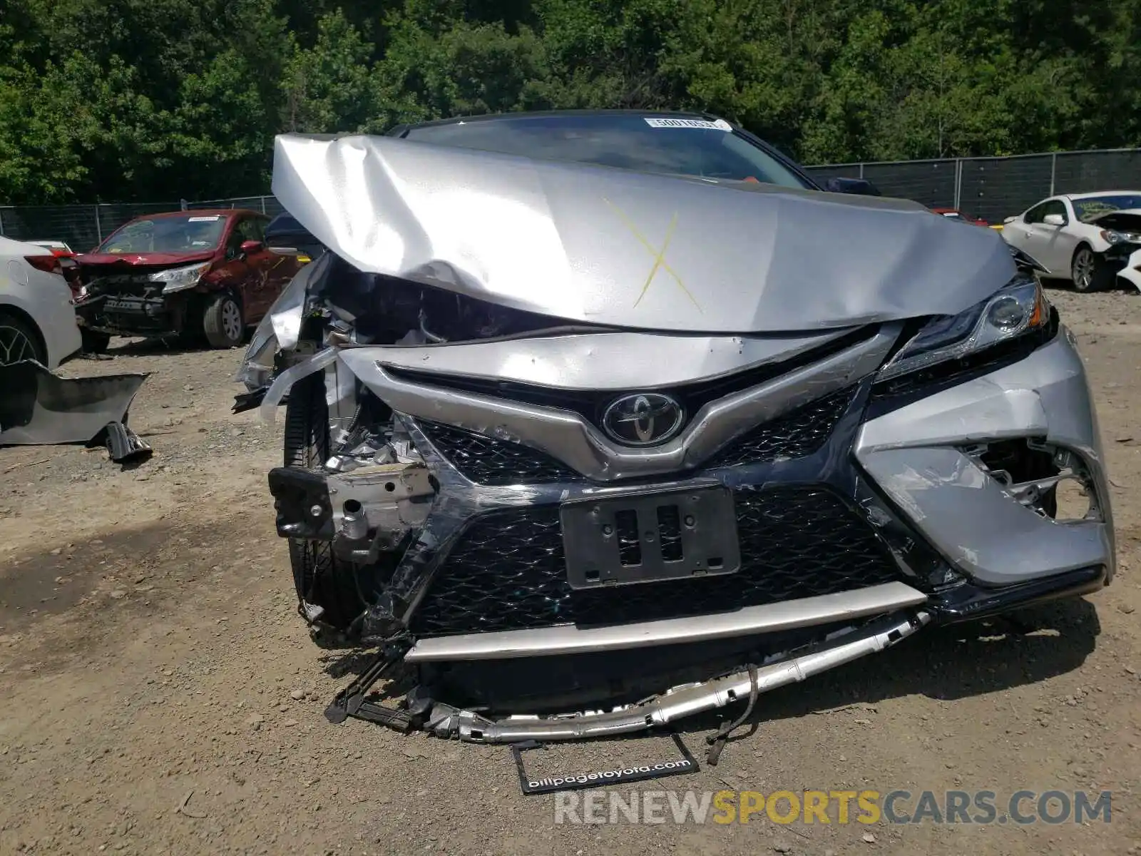 9 Photograph of a damaged car 4T1B61HK5KU279939 TOYOTA CAMRY 2019