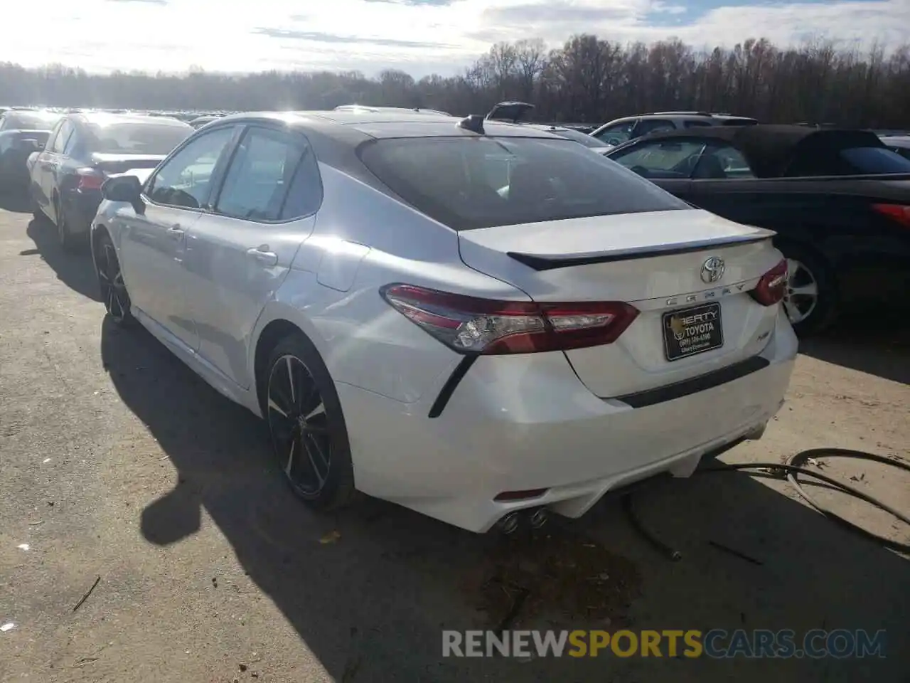 3 Photograph of a damaged car 4T1B61HK5KU288625 TOYOTA CAMRY 2019