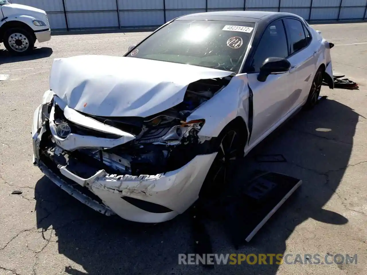 2 Photograph of a damaged car 4T1B61HK5KU292707 TOYOTA CAMRY 2019