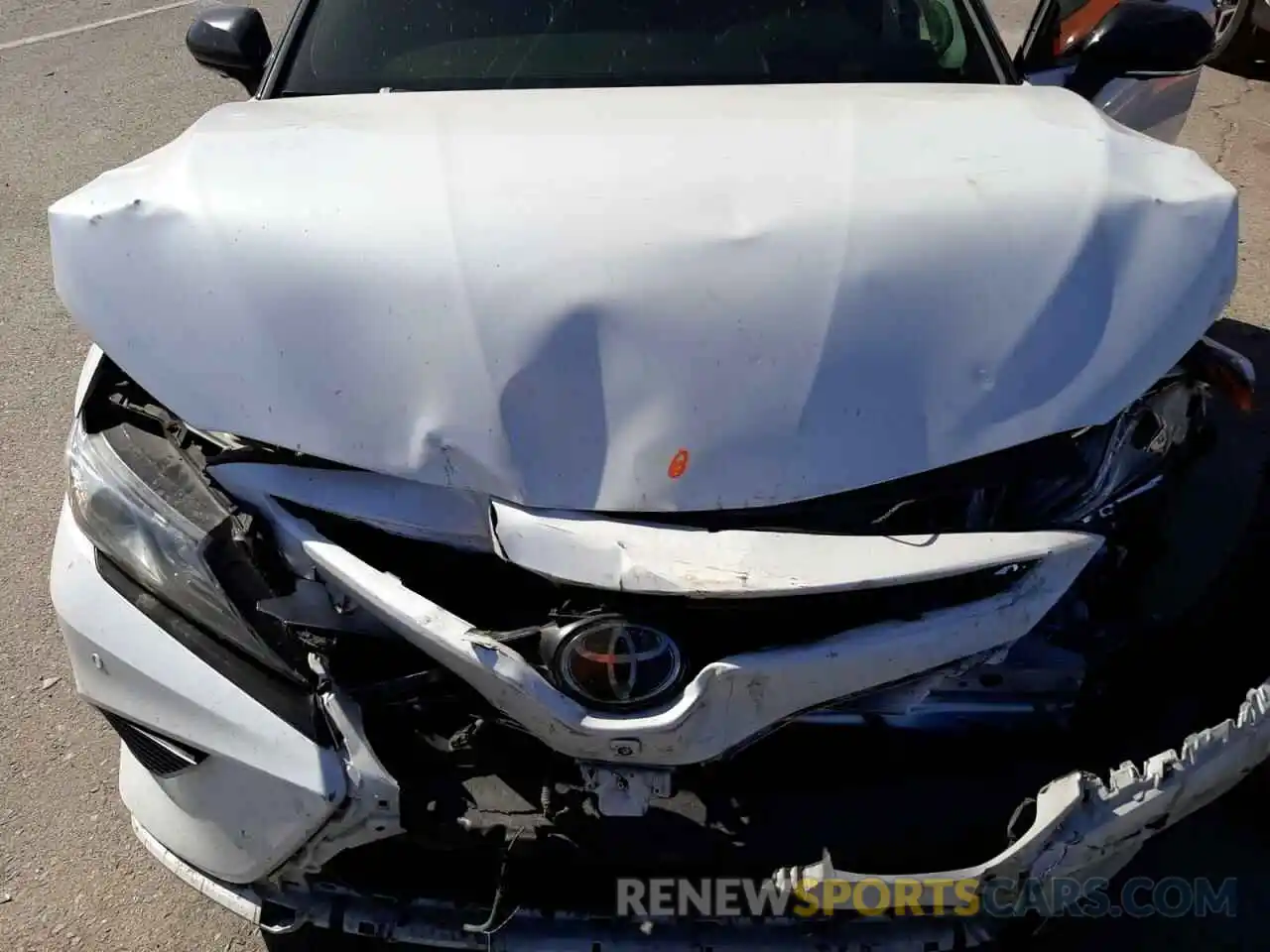 7 Photograph of a damaged car 4T1B61HK5KU292707 TOYOTA CAMRY 2019