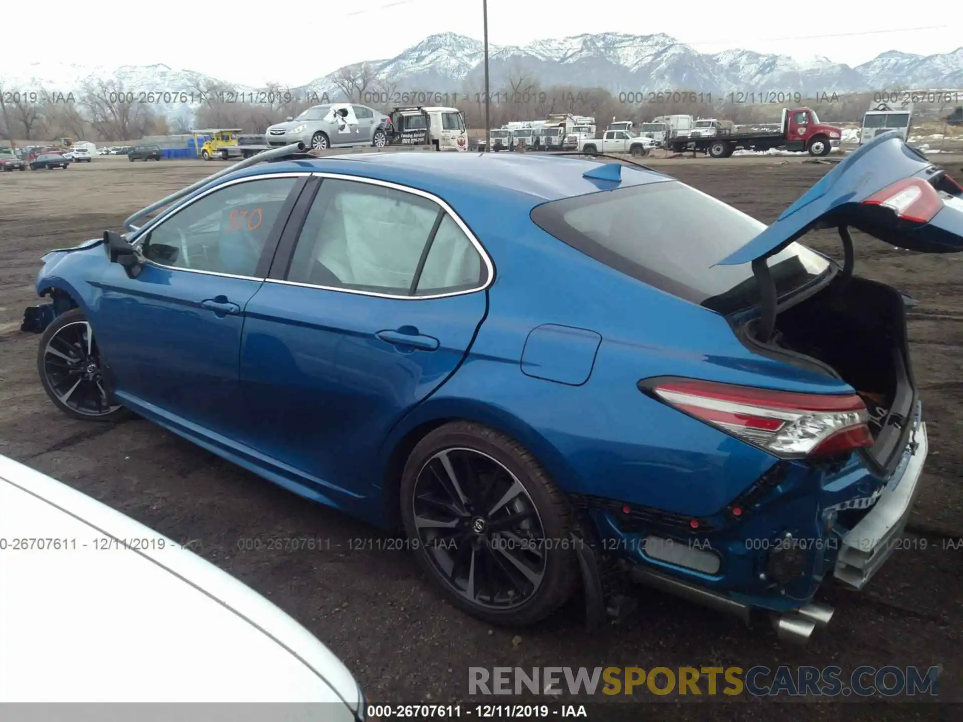 3 Photograph of a damaged car 4T1B61HK5KU293792 TOYOTA CAMRY 2019