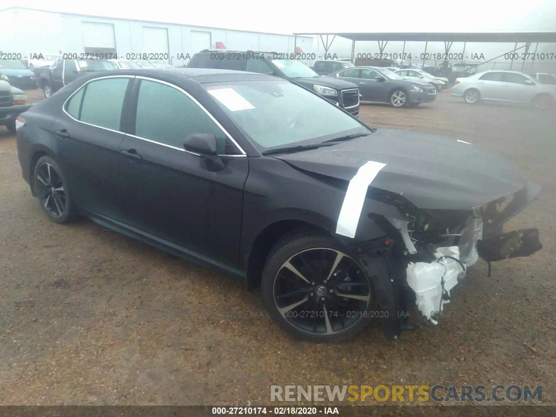 1 Photograph of a damaged car 4T1B61HK5KU298233 TOYOTA CAMRY 2019