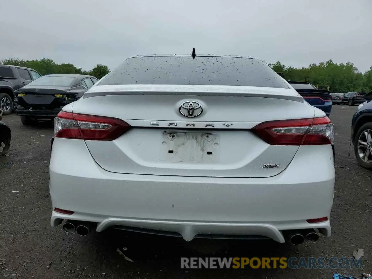6 Photograph of a damaged car 4T1B61HK5KU691763 TOYOTA CAMRY 2019