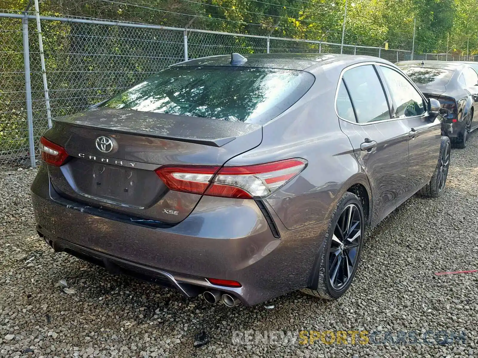 4 Photograph of a damaged car 4T1B61HK5KU730934 TOYOTA CAMRY 2019