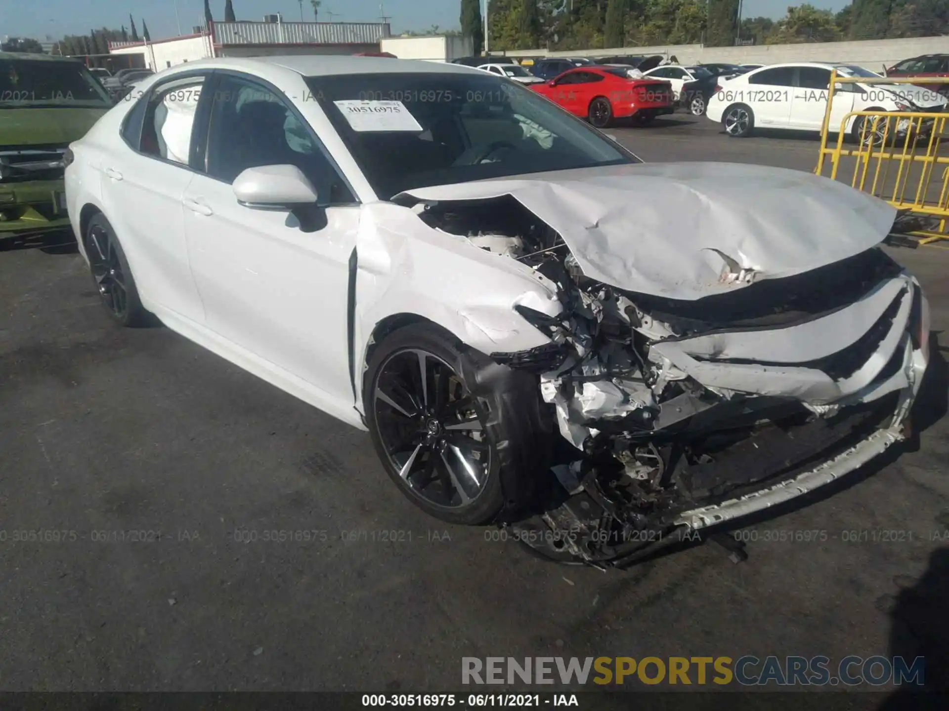 1 Photograph of a damaged car 4T1B61HK5KU769037 TOYOTA CAMRY 2019