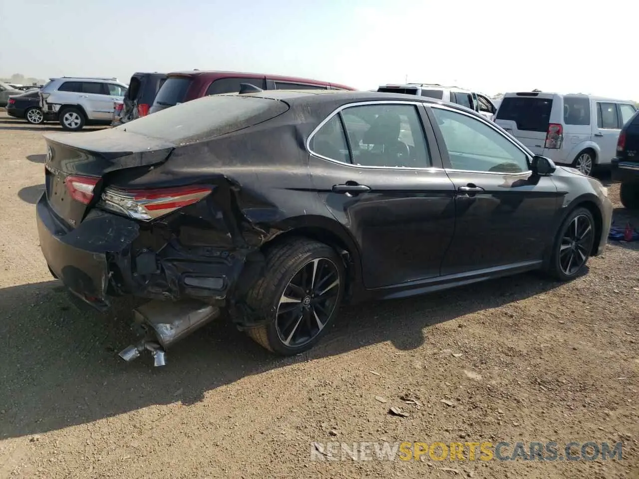 3 Photograph of a damaged car 4T1B61HK5KU782029 TOYOTA CAMRY 2019