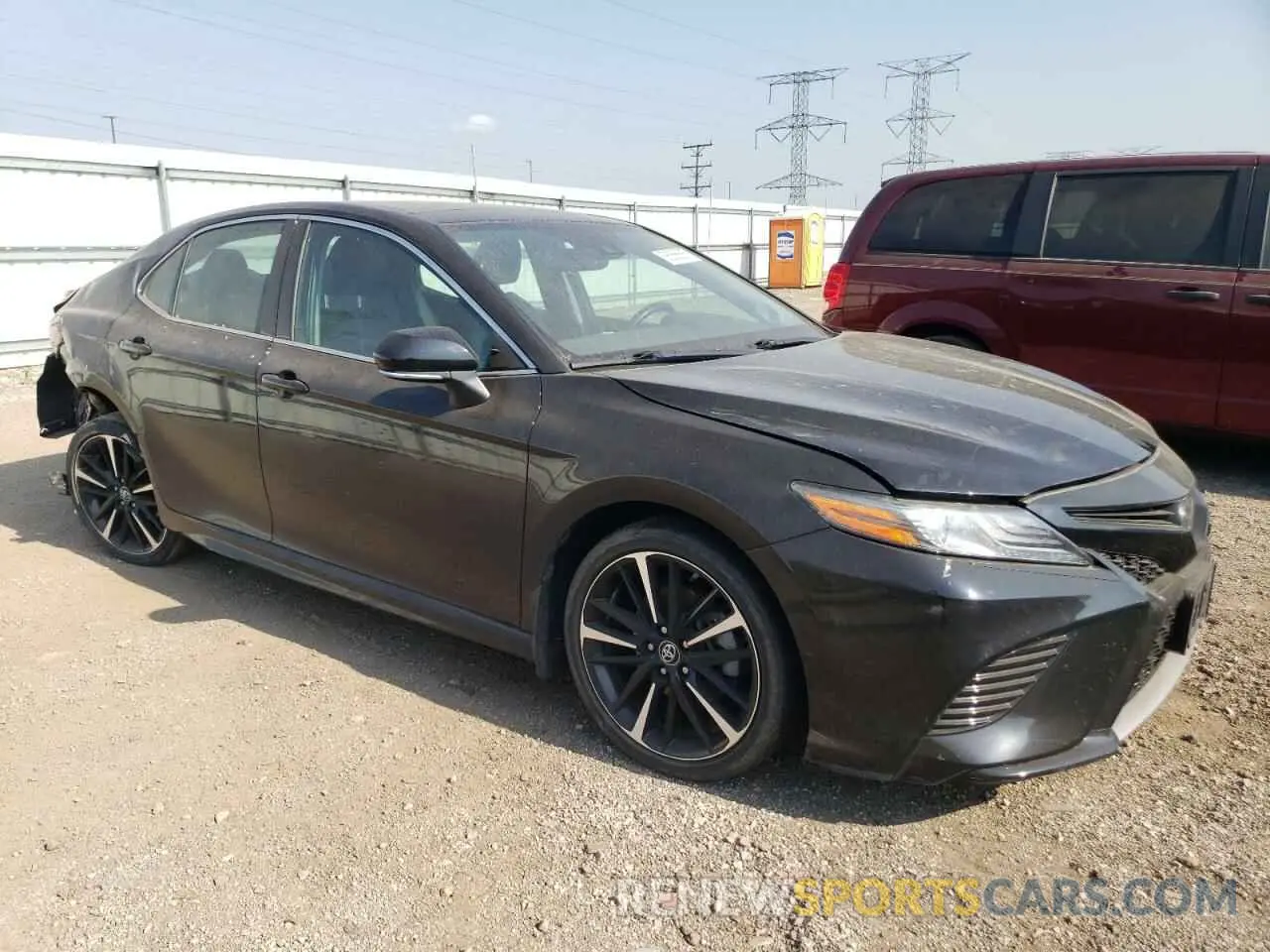 4 Photograph of a damaged car 4T1B61HK5KU782029 TOYOTA CAMRY 2019