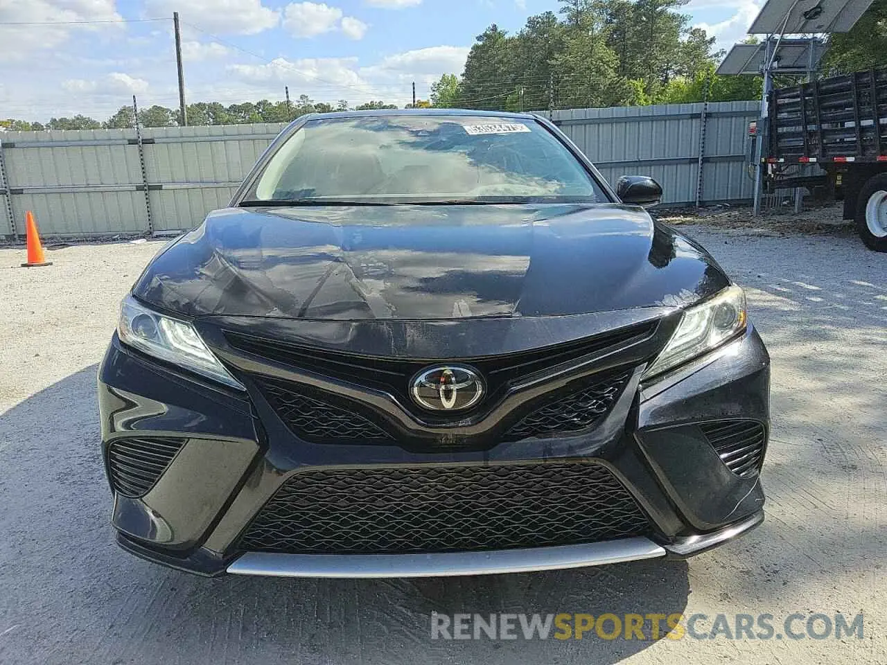 5 Photograph of a damaged car 4T1B61HK5KU799428 TOYOTA CAMRY 2019