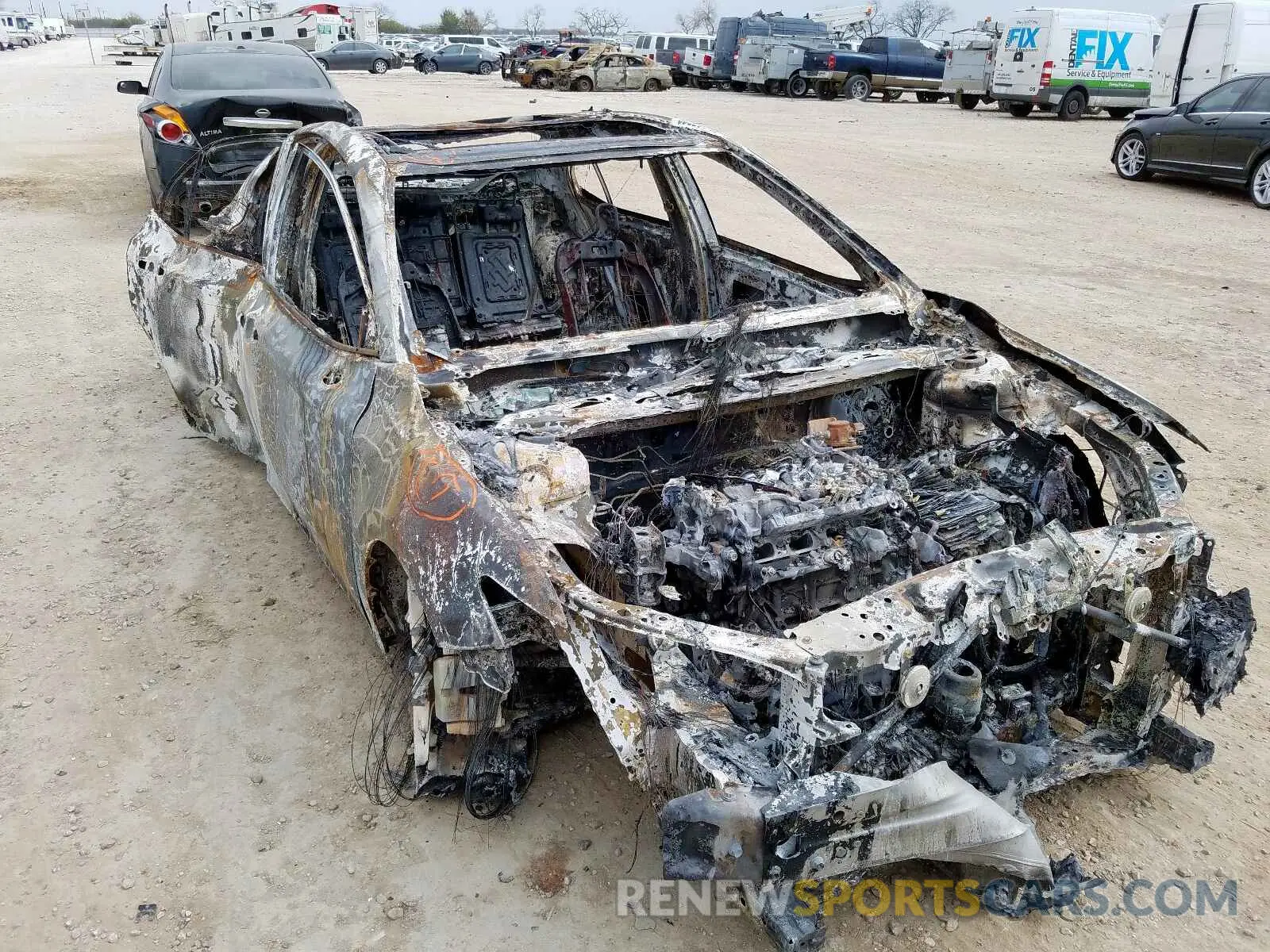 1 Photograph of a damaged car 4T1B61HK5KU805471 TOYOTA CAMRY 2019