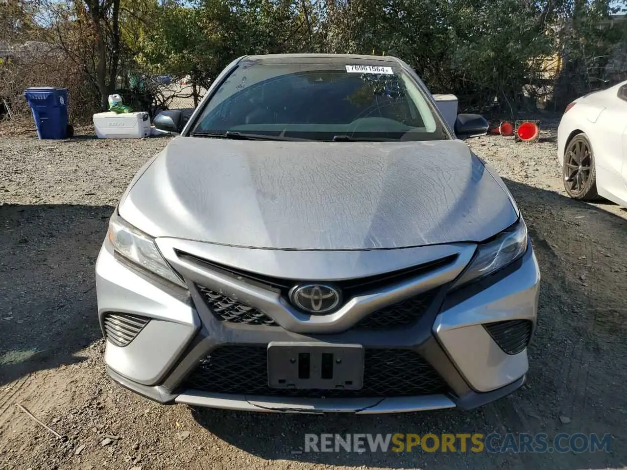 5 Photograph of a damaged car 4T1B61HK5KU807592 TOYOTA CAMRY 2019