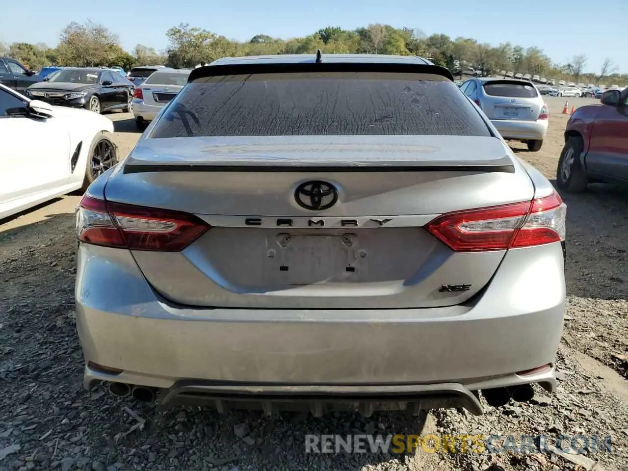 6 Photograph of a damaged car 4T1B61HK5KU807592 TOYOTA CAMRY 2019