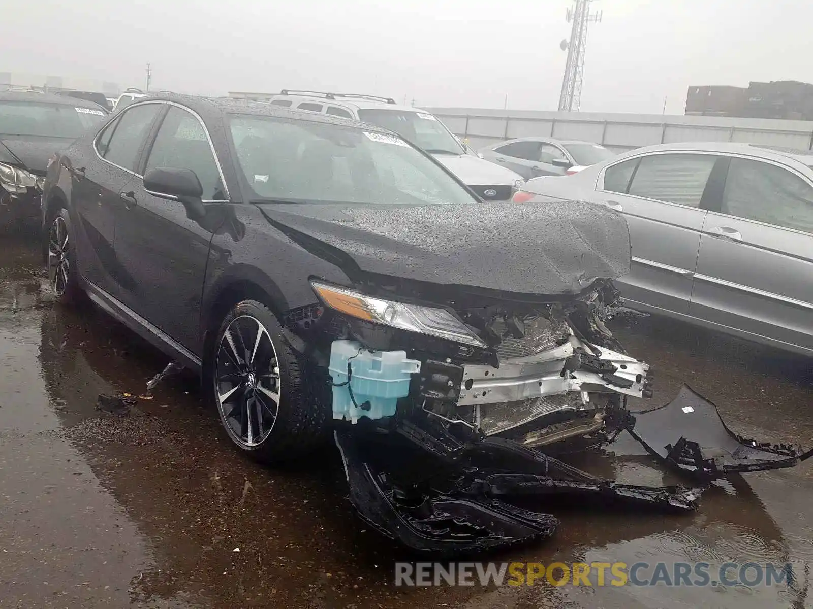 1 Photograph of a damaged car 4T1B61HK5KU808581 TOYOTA CAMRY 2019