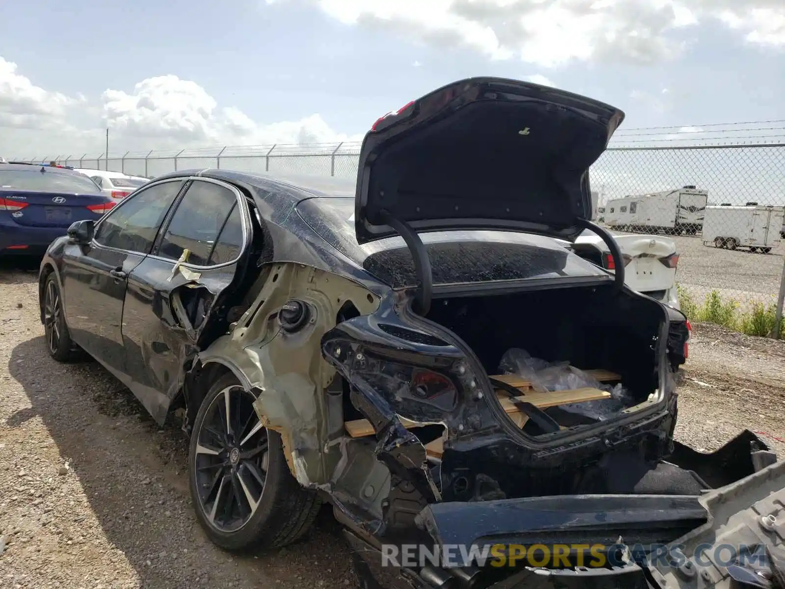 3 Photograph of a damaged car 4T1B61HK5KU817135 TOYOTA CAMRY 2019