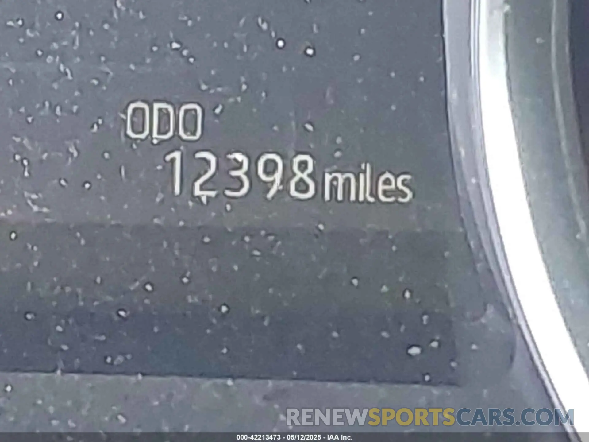 15 Photograph of a damaged car 4T1B61HK5KU818379 TOYOTA CAMRY 2019