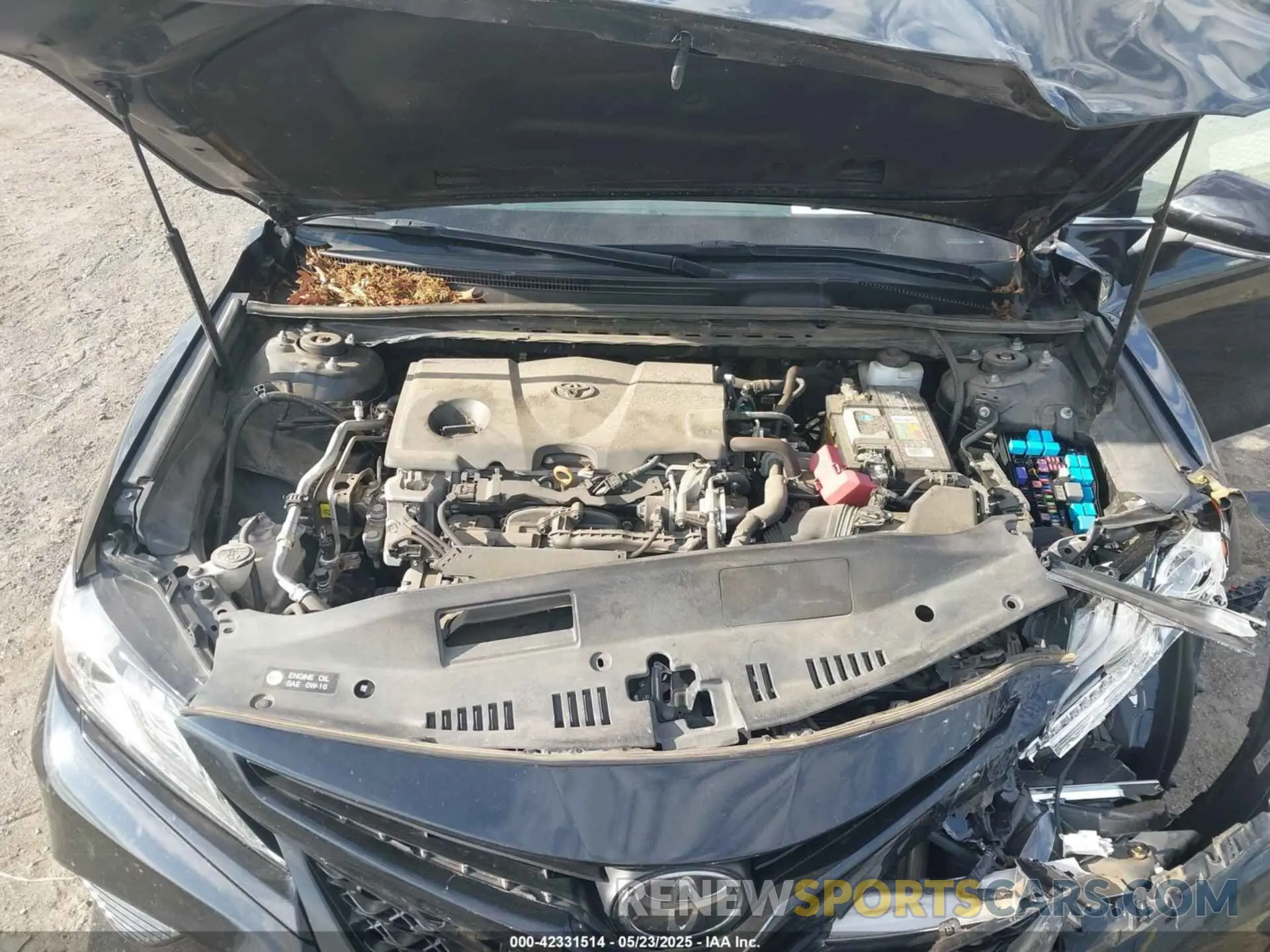 10 Photograph of a damaged car 4T1B61HK5KU821119 TOYOTA CAMRY 2019