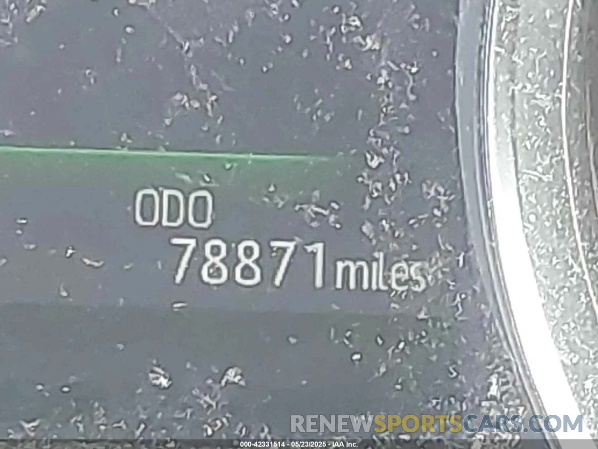 16 Photograph of a damaged car 4T1B61HK5KU821119 TOYOTA CAMRY 2019
