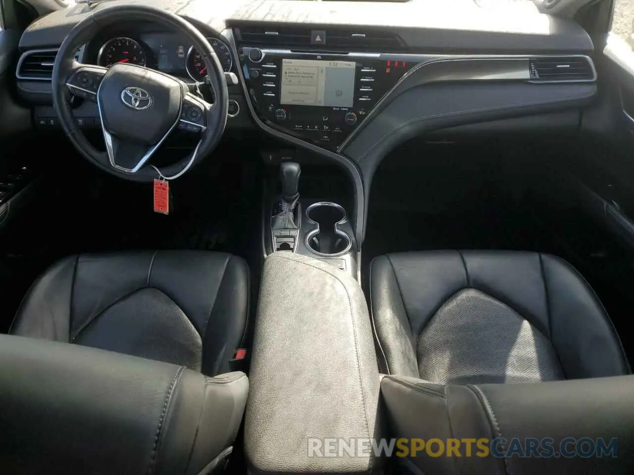 8 Photograph of a damaged car 4T1B61HK5KU839149 TOYOTA CAMRY 2019