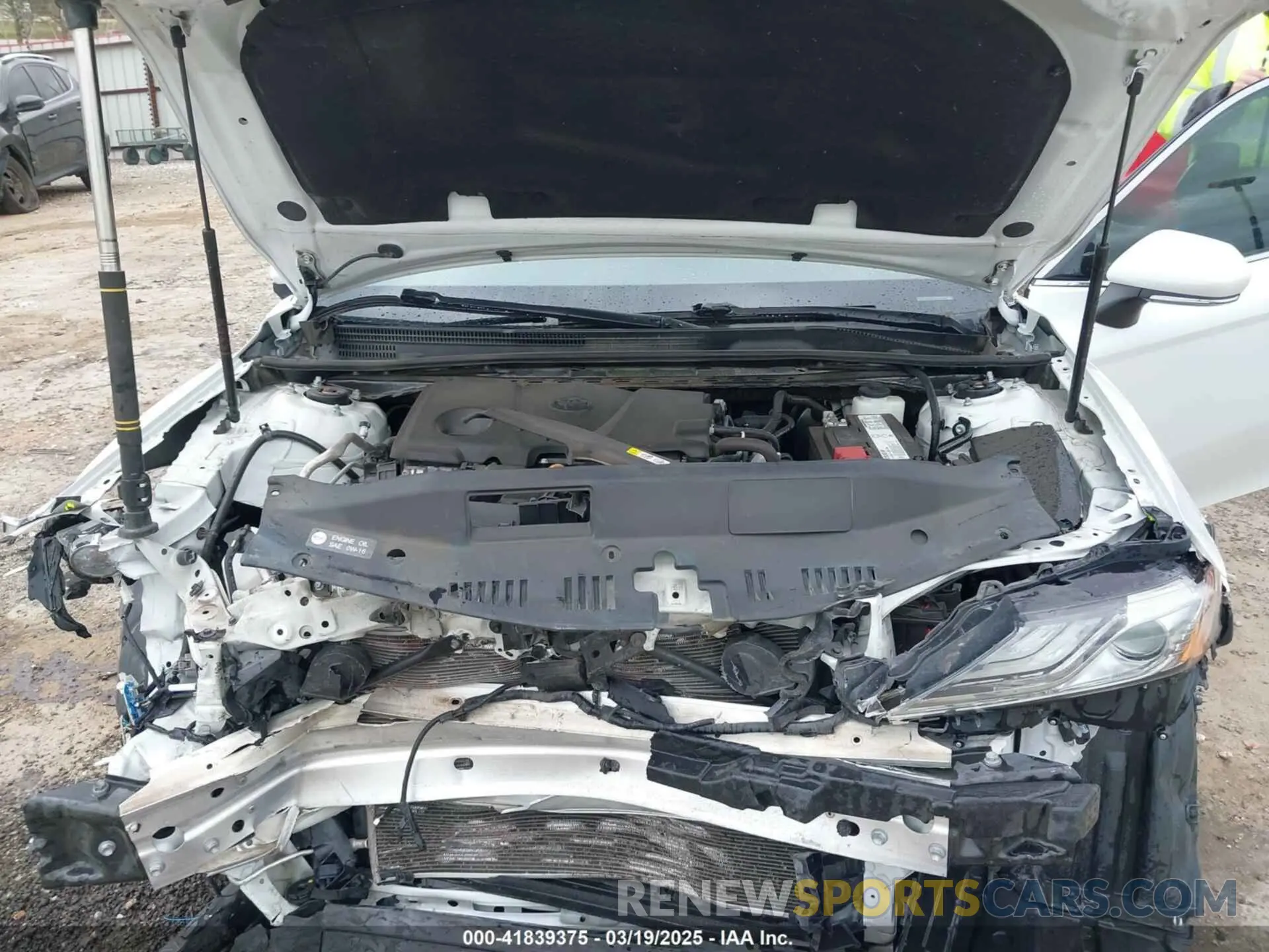 10 Photograph of a damaged car 4T1B61HK5KU839734 TOYOTA CAMRY 2019