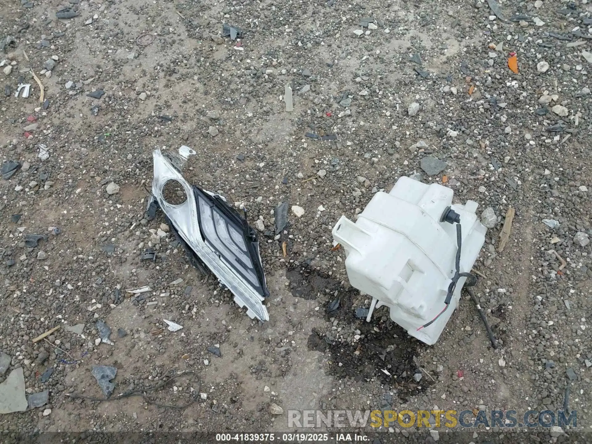 12 Photograph of a damaged car 4T1B61HK5KU839734 TOYOTA CAMRY 2019