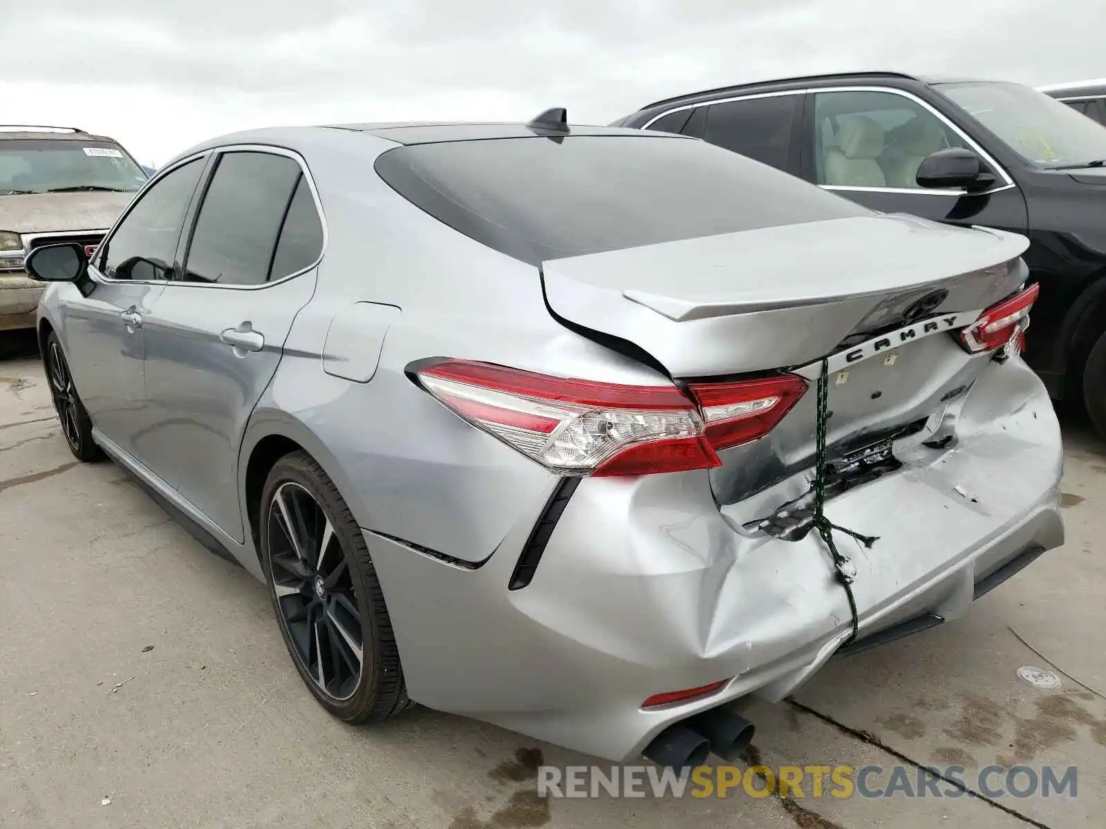 3 Photograph of a damaged car 4T1B61HK5KU846859 TOYOTA CAMRY 2019