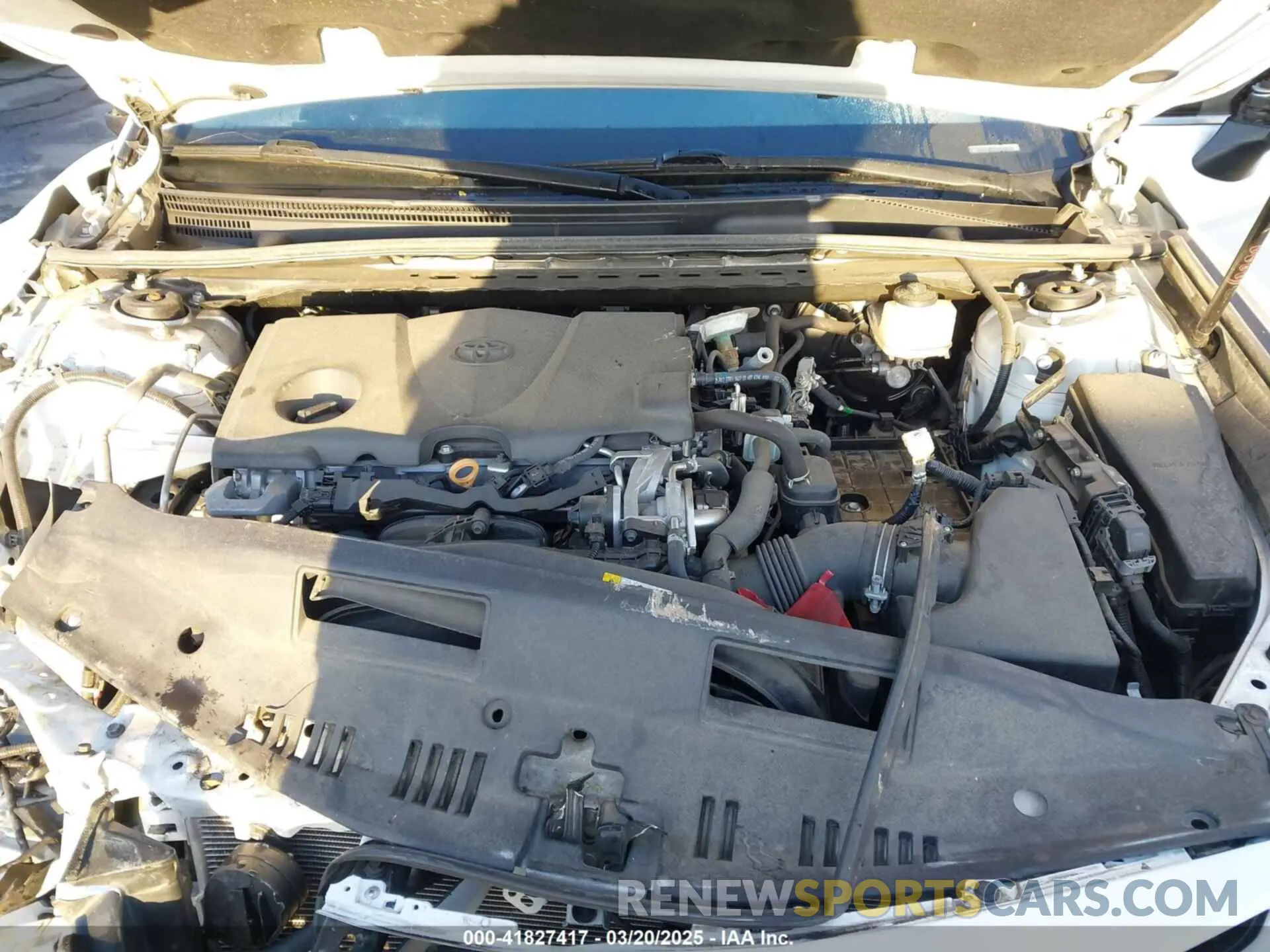 10 Photograph of a damaged car 4T1B61HK5KU850068 TOYOTA CAMRY 2019