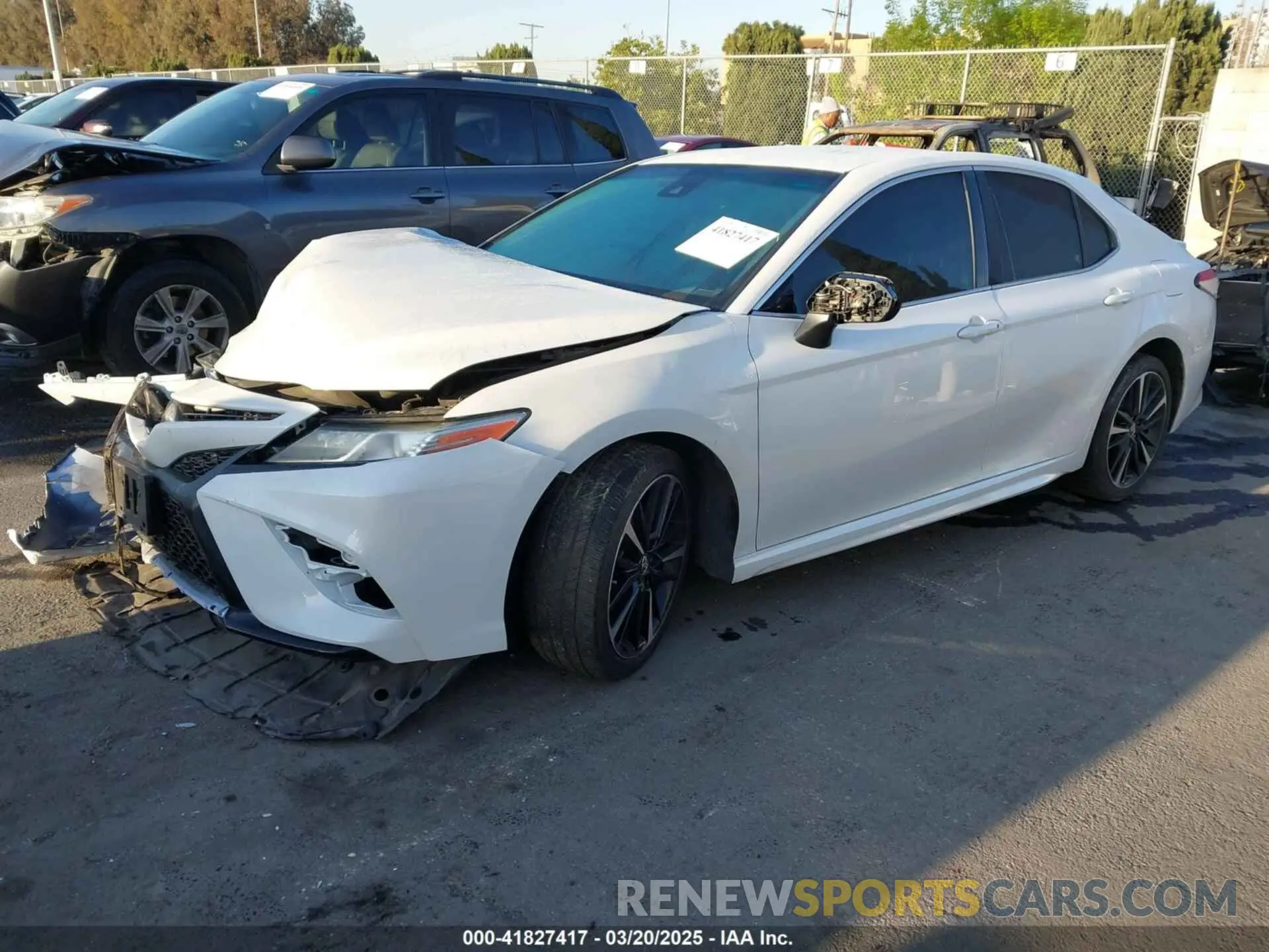2 Photograph of a damaged car 4T1B61HK5KU850068 TOYOTA CAMRY 2019