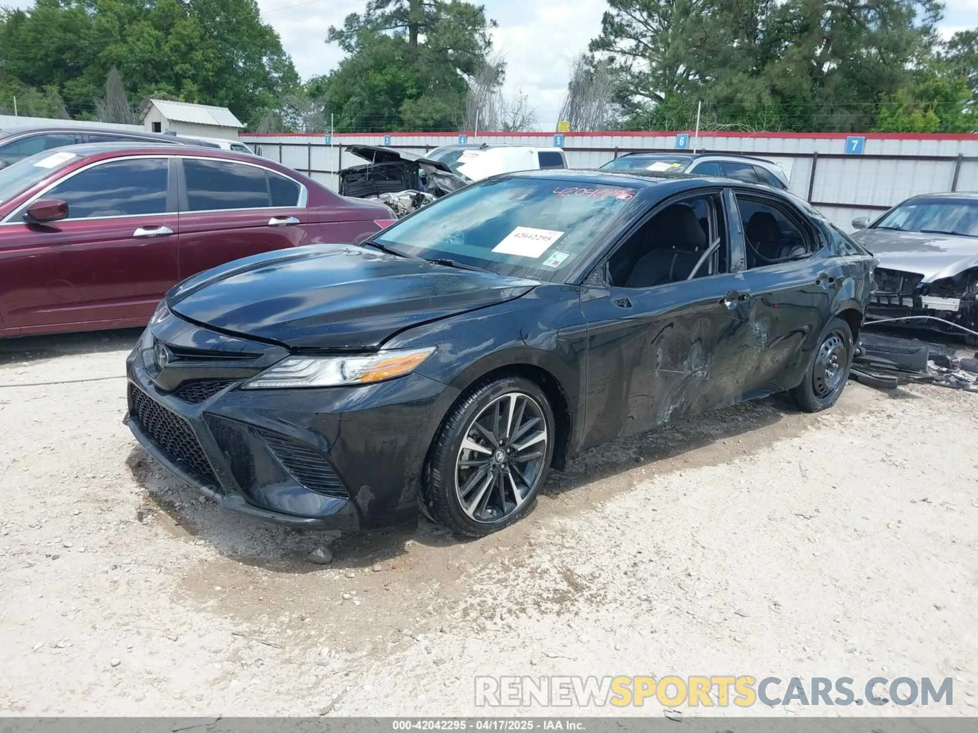 2 Photograph of a damaged car 4T1B61HK5KU851365 TOYOTA CAMRY 2019