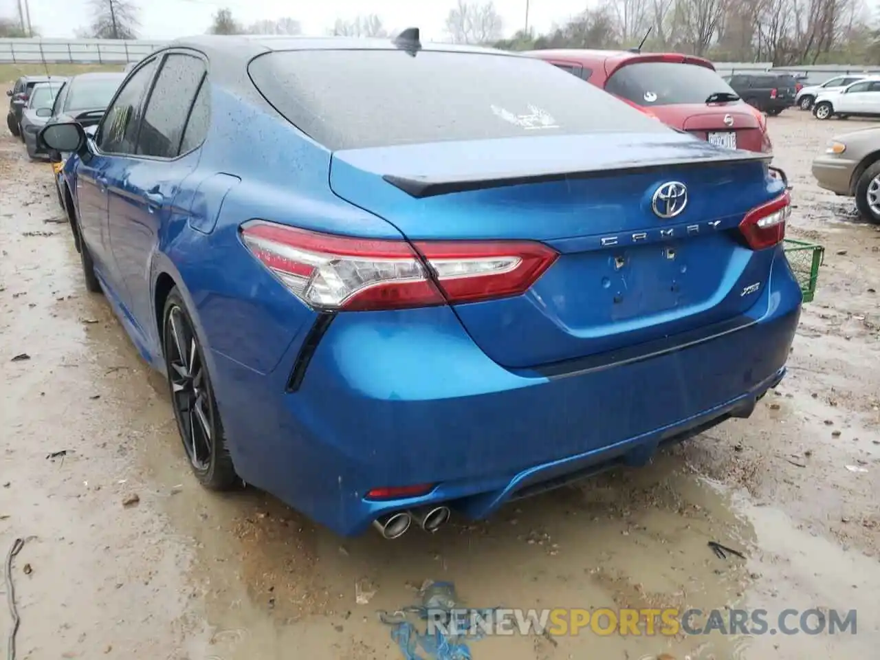 3 Photograph of a damaged car 4T1B61HK6KU200438 TOYOTA CAMRY 2019