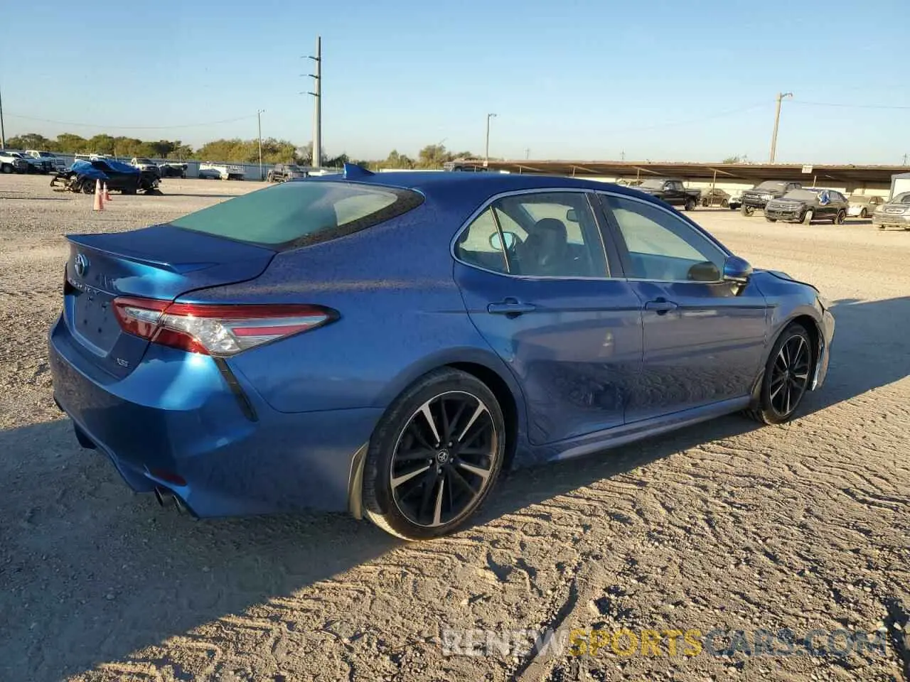 3 Photograph of a damaged car 4T1B61HK6KU208569 TOYOTA CAMRY 2019