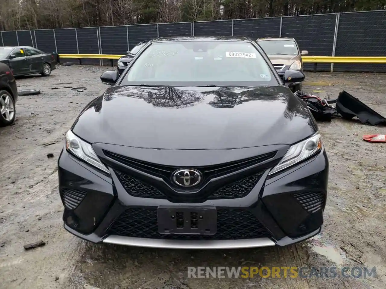 5 Photograph of a damaged car 4T1B61HK6KU210662 TOYOTA CAMRY 2019