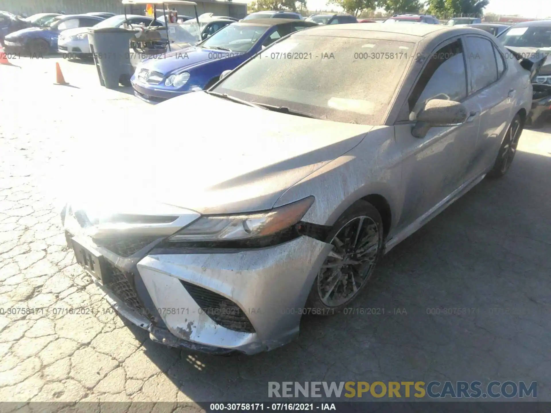 2 Photograph of a damaged car 4T1B61HK6KU245041 TOYOTA CAMRY 2019