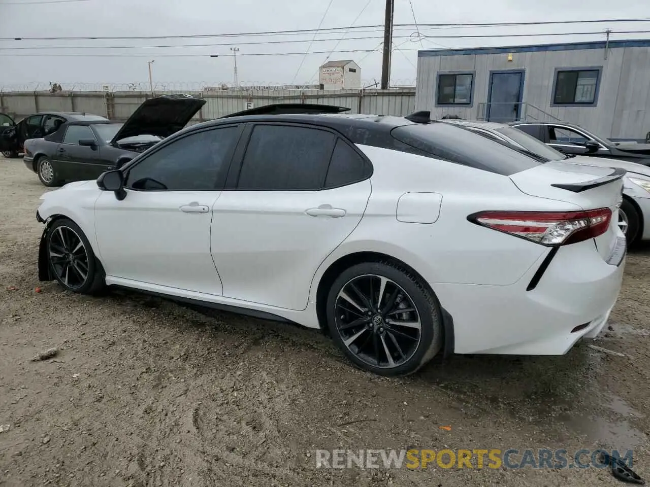 2 Photograph of a damaged car 4T1B61HK6KU259232 TOYOTA CAMRY 2019