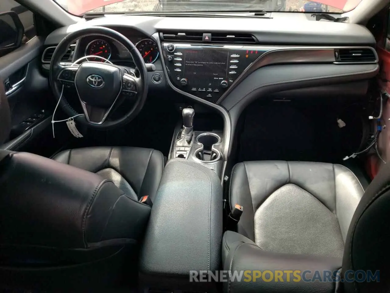 8 Photograph of a damaged car 4T1B61HK6KU274328 TOYOTA CAMRY 2019