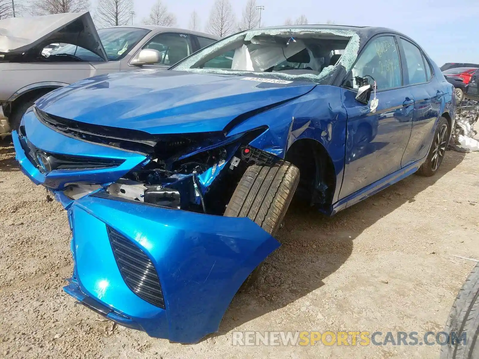 2 Photograph of a damaged car 4T1B61HK6KU277312 TOYOTA CAMRY 2019