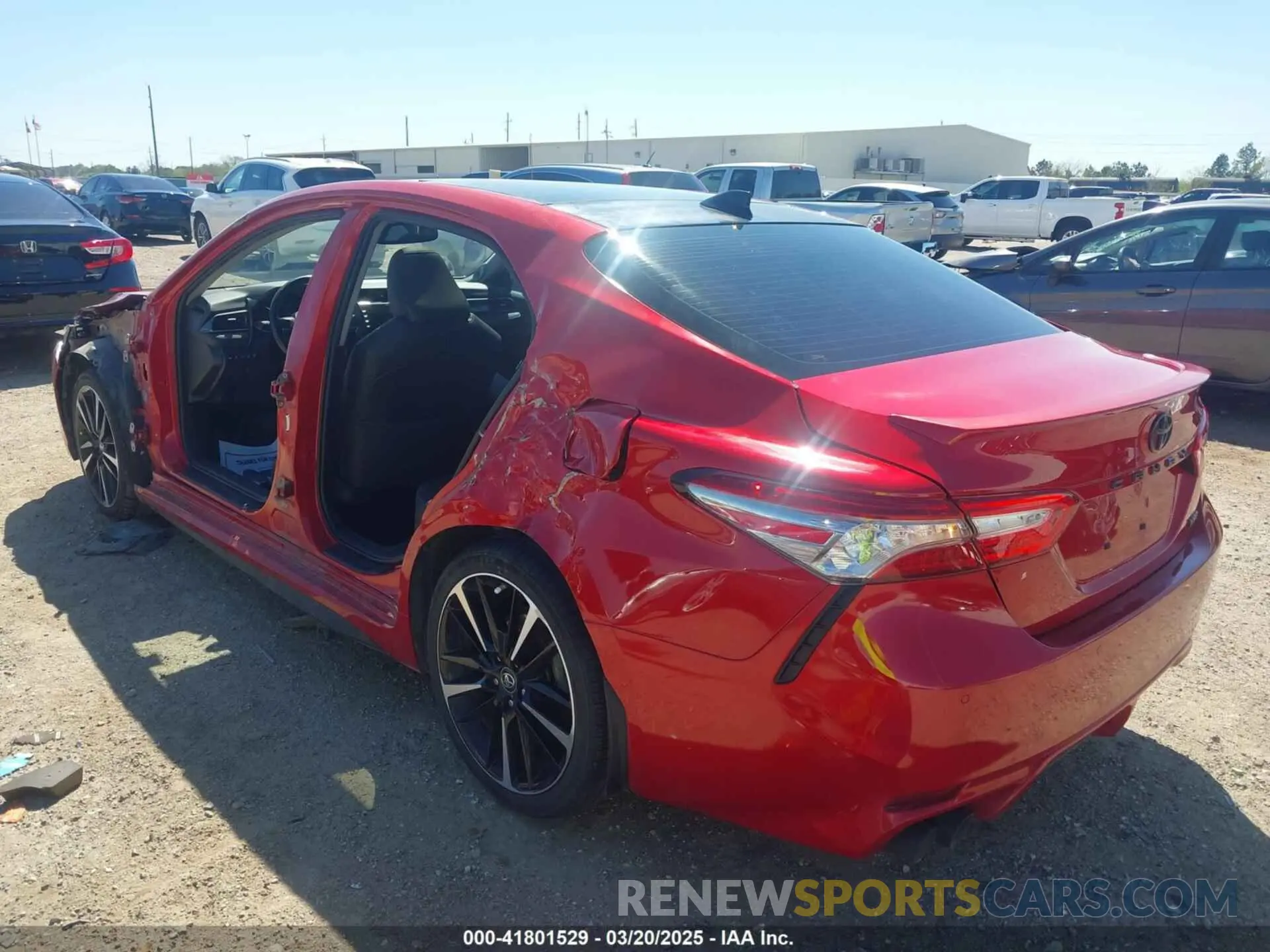 3 Photograph of a damaged car 4T1B61HK6KU277861 TOYOTA CAMRY 2019