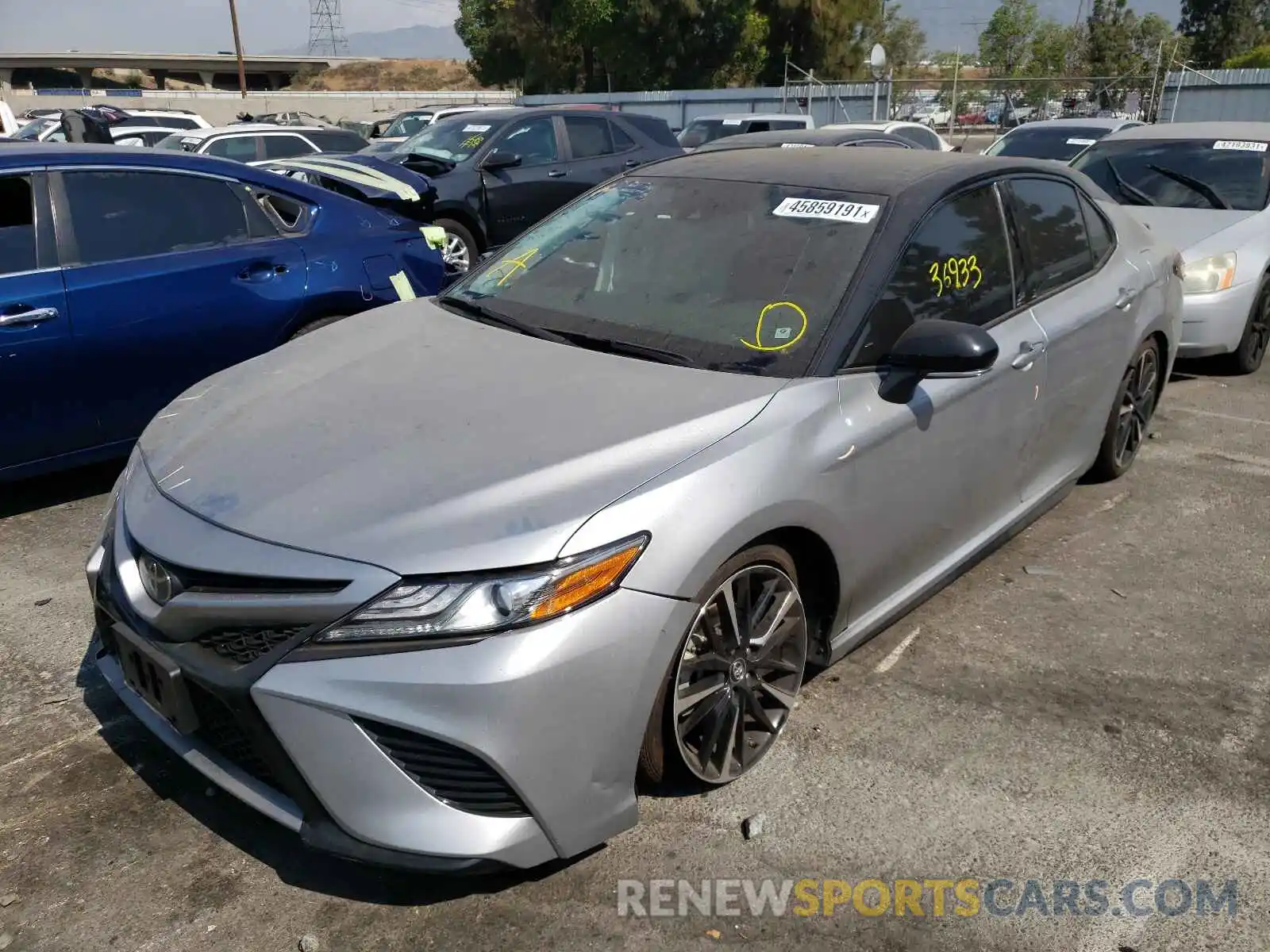 2 Photograph of a damaged car 4T1B61HK6KU285698 TOYOTA CAMRY 2019