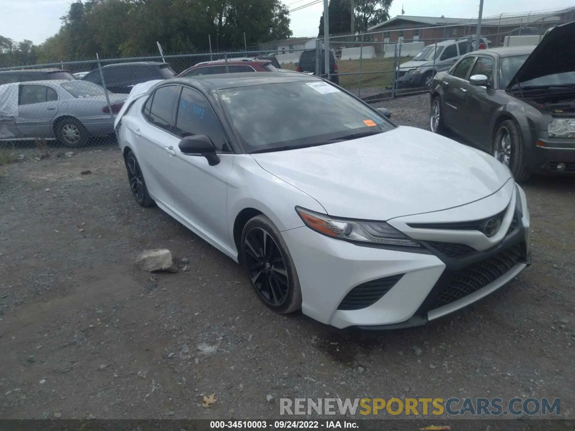 1 Photograph of a damaged car 4T1B61HK6KU298225 TOYOTA CAMRY 2019