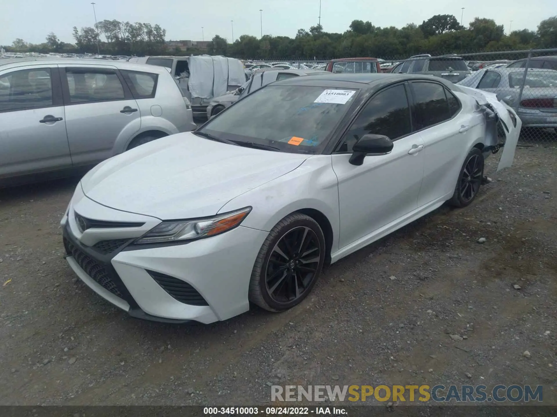 2 Photograph of a damaged car 4T1B61HK6KU298225 TOYOTA CAMRY 2019